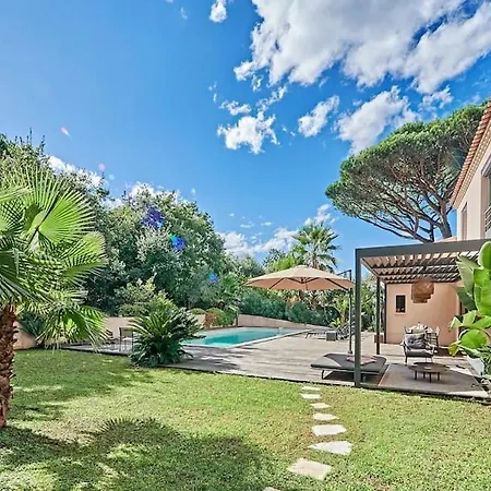 Sablas-villa 5 Chambres-piscine- Villa *